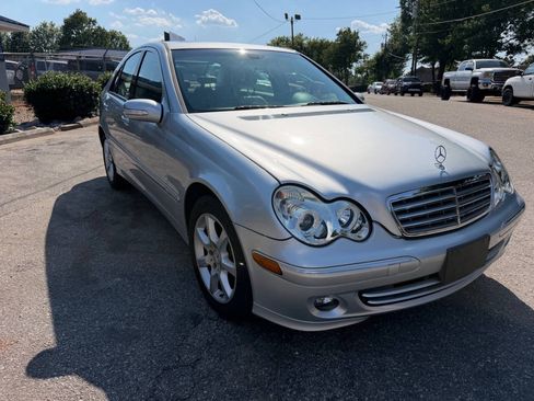 Used 2007 Mercedes-Benz C 280 4MATIC Sedan image 3