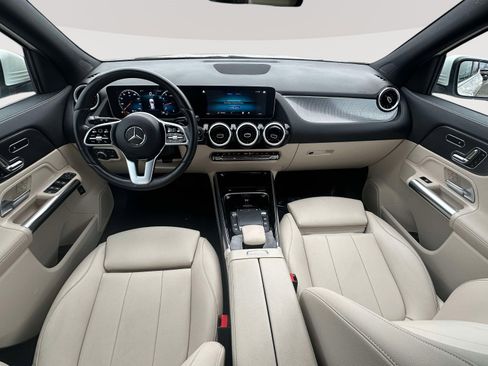 Used 2021 Mercedes-Benz GLA 250 4MATIC image 7