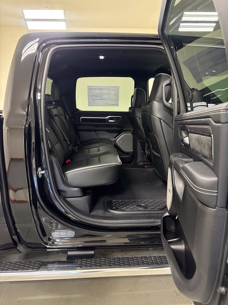 New 2027 RAM 1500 Laramie AWD/4WD image 24