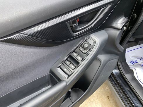 Used 2018 Subaru Crosstrek 2.0i Premium image 16