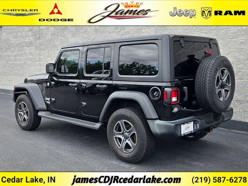 Used 2019 Jeep Wrangler Unlimited Sport S AWD/4WD image 3