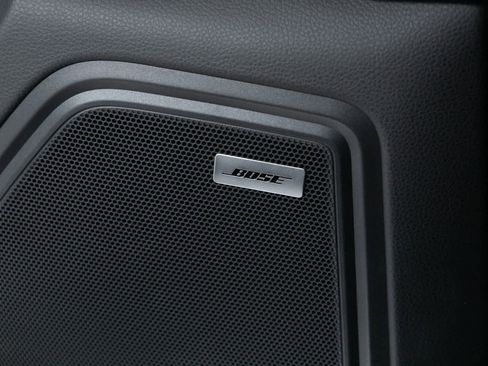 Certified 2025 Porsche Macan image 27