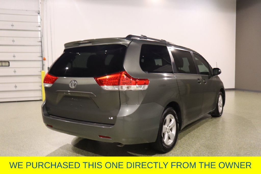 Used 2012 Toyota Sienna LE FWD image 10