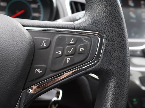 Used 2017 Chevrolet Cruze LT FWD image 17