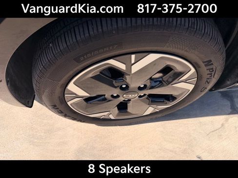 Certified 2024 Kia Niro Wave FWD image 8