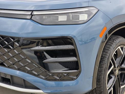 New 2026 Volkswagen Tiguan SEL R-Line AWD/4WD image 6