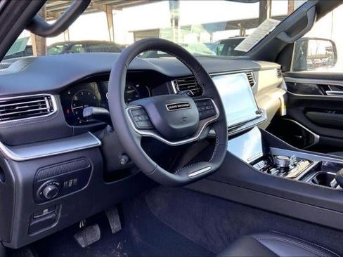 New 2026 Jeep Grand Wagoneer L Limited image 36