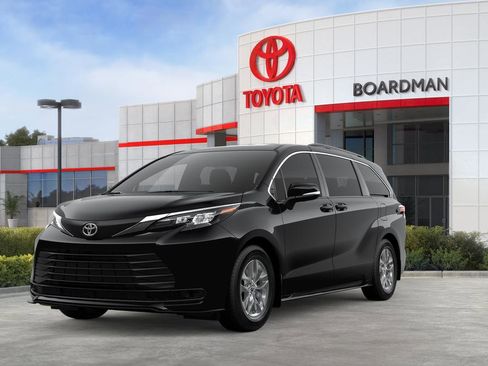 New 2026 Toyota Sienna LE image 1