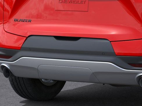New 2026 Chevrolet Blazer LT w/ LPO, Black Grille Bar Package FWD image 14