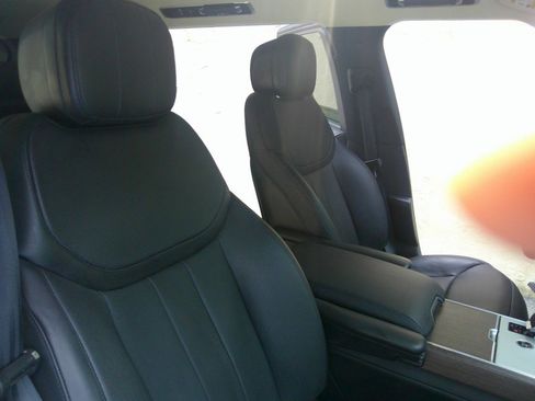 Used 2024 Land Rover Range Rover Long Wheelbase SE AWD/4WD image 59