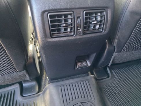 Used 2022 Toyota 4Runner SR5 Premium w/ Moonroof Package image 17