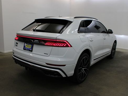 Used 2023 Audi Q8 Premium Plus w/ Premium Plus Package AWD/4WD image 5