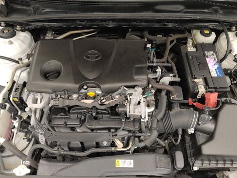 Used 2018 Toyota Camry SE FWD image 30