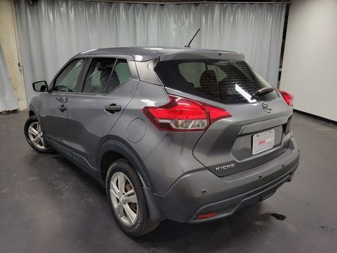 Used 2020 Nissan Kicks S image 7