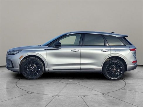 Certified 2023 Lincoln Corsair AWD w/ Equipment Group 101A image 9