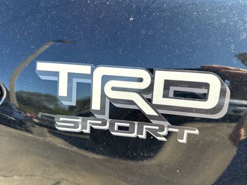 Used 2025 Toyota Tacoma TRD Sport image 5