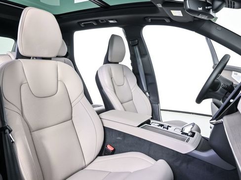 New 2026 Volvo XC90 B6 Ultra w/ Protection Package AWD/4WD image 24