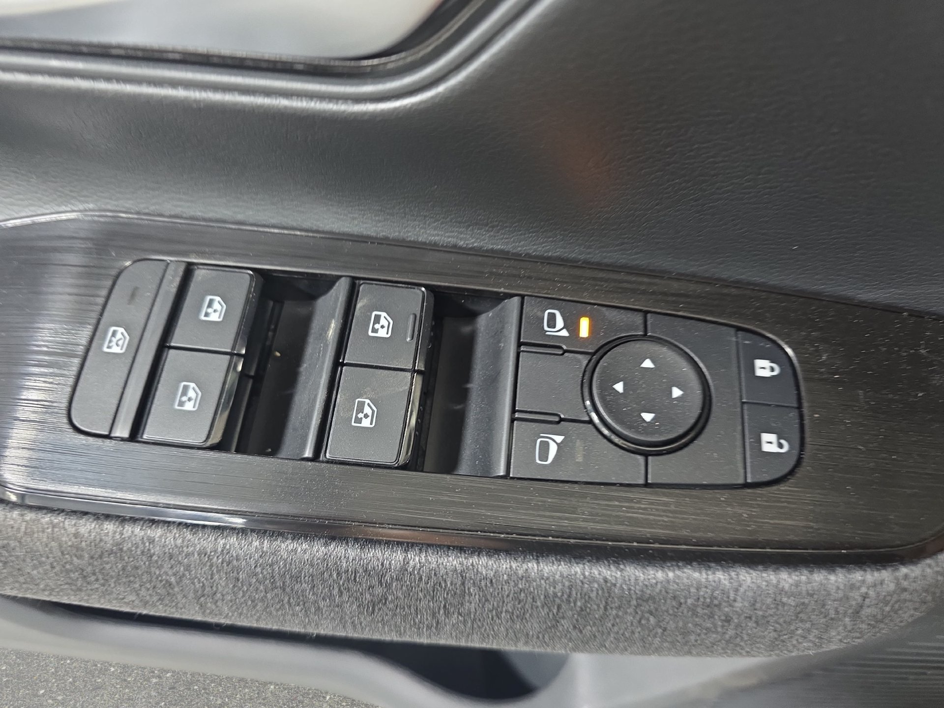 New 2027 Nissan Kicks SV w/ SV Premium Package FWD image 26