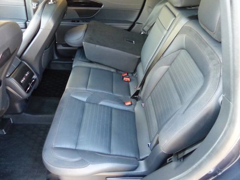 Used 2024 Lincoln Nautilus Reserve w/ Equipment Group 202A image 19