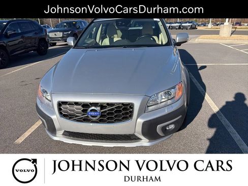 Used 2016 Volvo XC70 T5 Platinum w/ Protection Package image 5