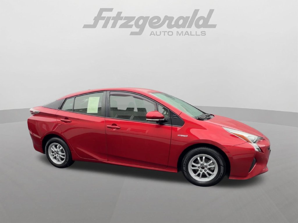 Used 2018 Toyota Prius Two w/ Prius Two Safety Plus Package FWD image 2