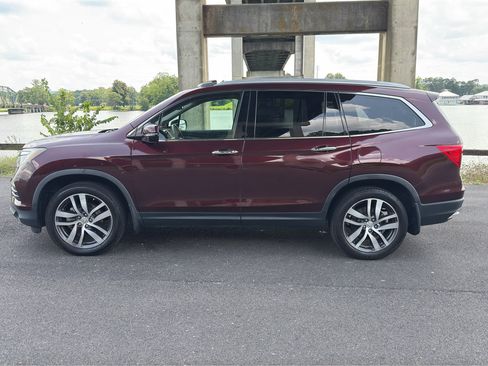 Used 2017 Honda Pilot Elite image 6