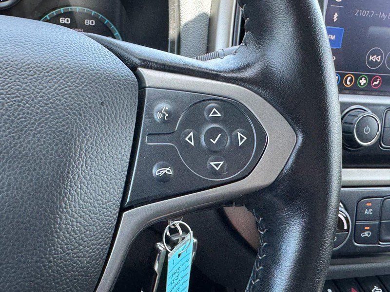 Used 2022 Chevrolet Colorado Z71 AWD/4WD image 17