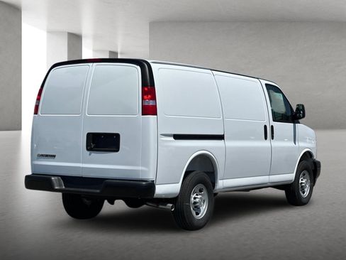 New 2026 Chevrolet Express 2500 w/ Communications Package RWD image 4
