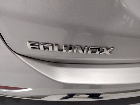 Used 2020 Chevrolet Equinox LT AWD/4WD image 17