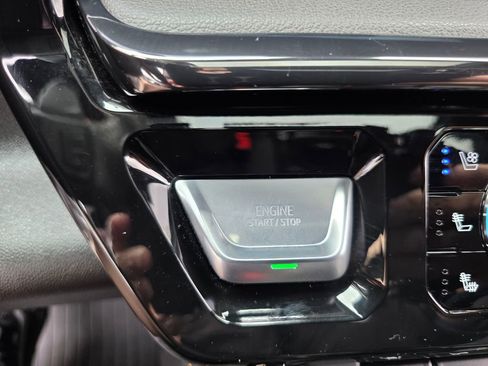 Used 2022 GMC Sierra 1500 AT4 w/ AT4 Premium Package AWD/4WD image 36