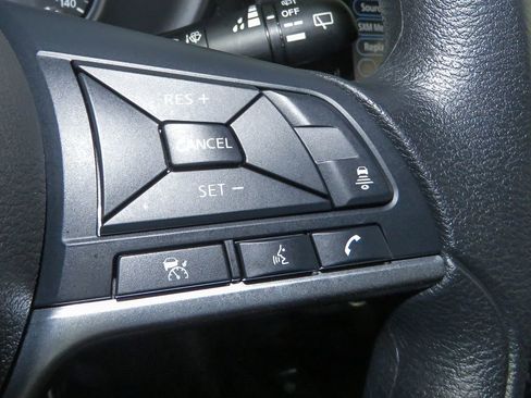 Certified 2024 Nissan Kicks SV FWD image 27