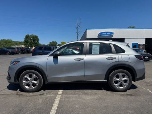 Used 2024 Honda HR-V LX image 2