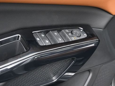 New 2026 Nissan Pathfinder Platinum AWD/4WD image 16