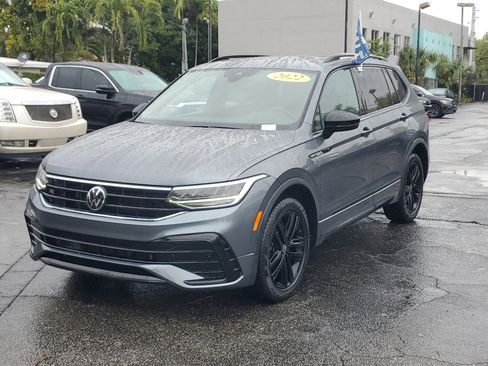 Used 2022 Volkswagen Tiguan SE R-Line image 31