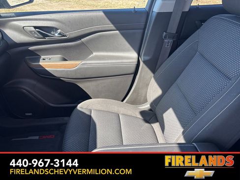 Certified 2023 GMC Acadia SLE w/ Driver Convenience Package image 18