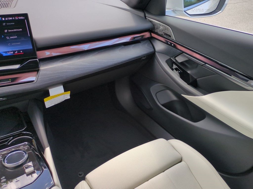 New 2027 BMW 530i w/ Premium Package RWD image 17