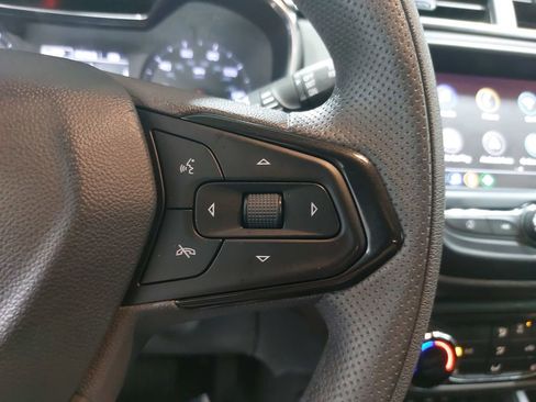 Used 2023 Chevrolet TrailBlazer LT image 17