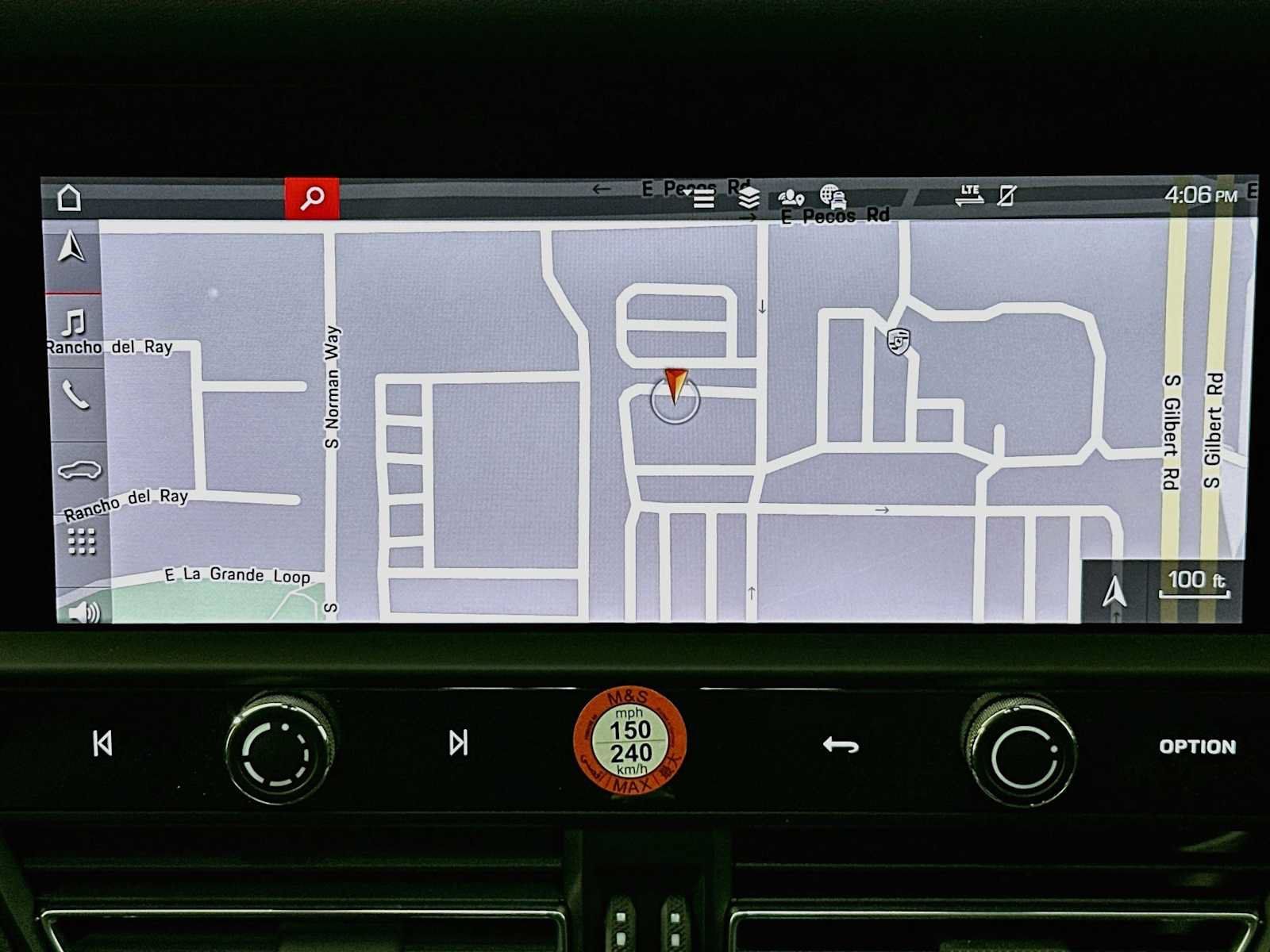 Certified 2026 Porsche Macan AWD/4WD image 18