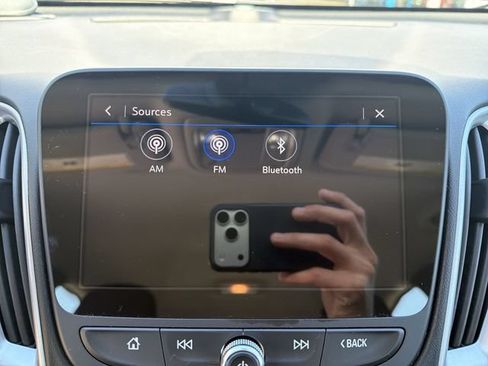 Used 2023 Chevrolet Malibu RS FWD image 18