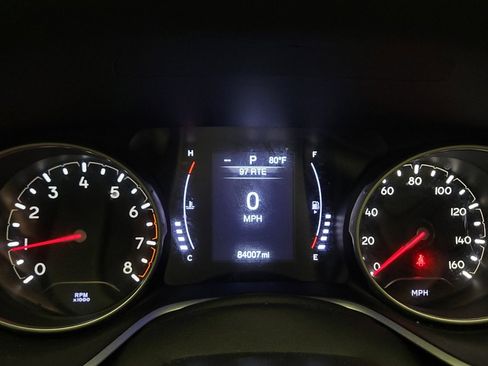 Used 2018 Jeep Compass Latitude w/ Cold Weather Group AWD/4WD image 23