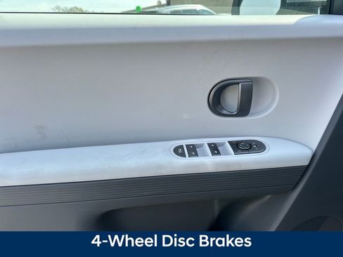 New 2025 Hyundai Ioniq 5 SE image 14