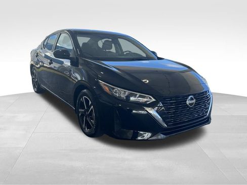 Used 2024 Nissan Sentra SV image 2