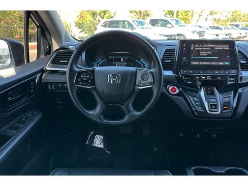 Certified 2024 Honda Odyssey Elite image 16