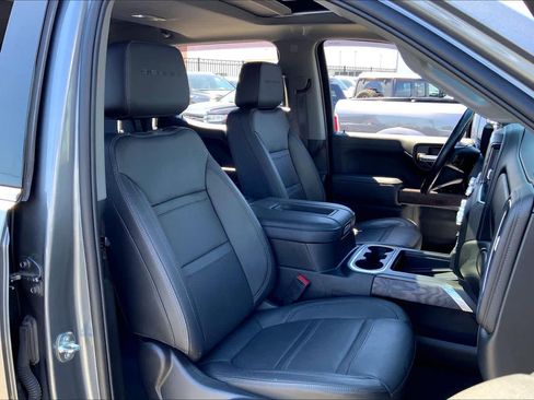 Used 2022 GMC Sierra 1500 Denali w/ Driver Alert Package II image 8