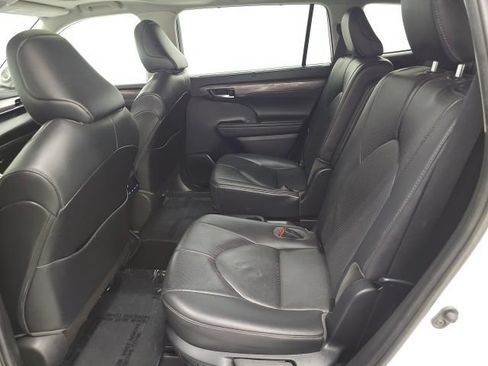 Used 2020 Toyota Highlander Limited AWD/4WD image 31