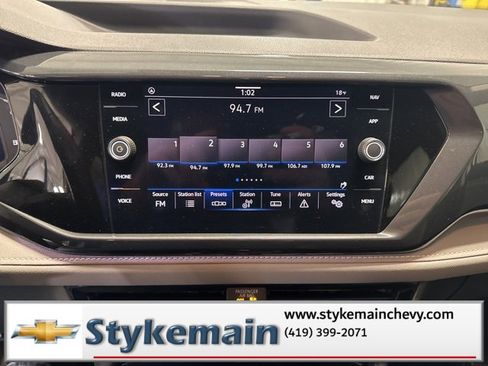 Used 2022 Volkswagen Taos SEL image 39