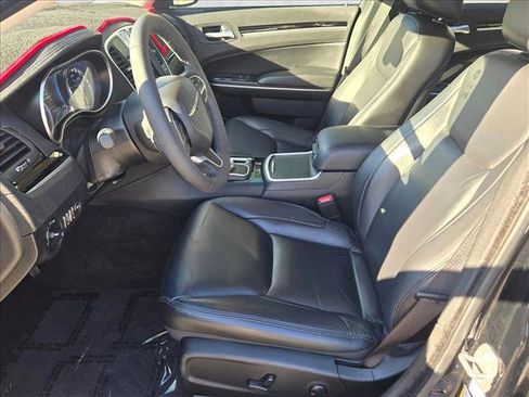 Used 2023 Chrysler 300 Touring L image 15