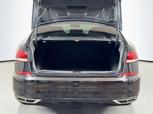 Used 2020 Volkswagen Passat 2.0T R-Line FWD image 24