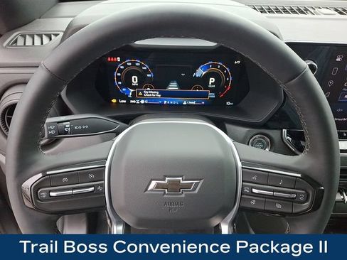 Used 2026 Chevrolet Colorado Trail Boss AWD/4WD image 4