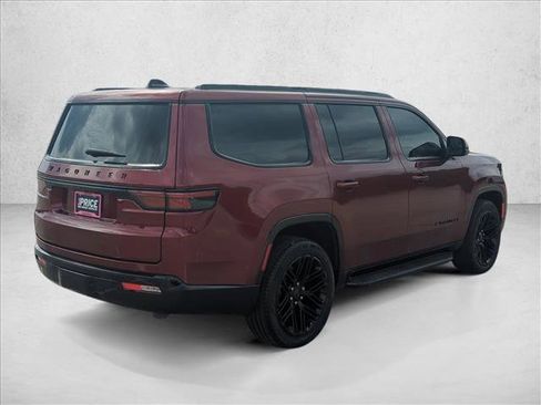 Used 2025 Jeep Wagoneer Series II w/ Premium Group I AWD/4WD image 7